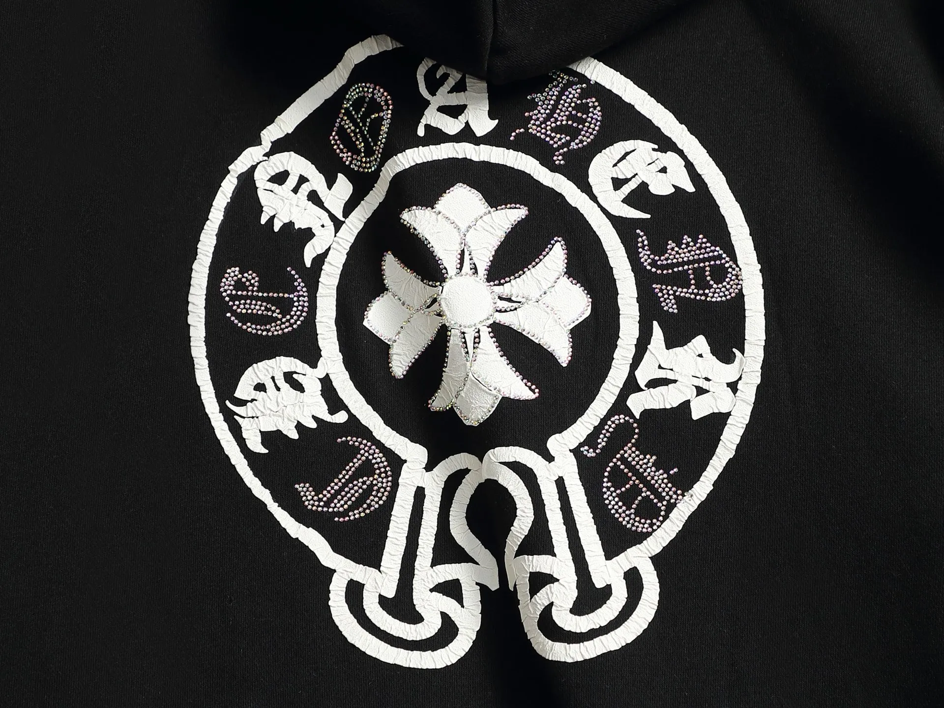 𝗖𝗵𝗿𝗼𝗺𝗲 𝗛𝗲𝗮𝗿𝘁𝘀/ 2026 New Arrival Original 👑 ！ ！ ！ 👍 ✂️Quality , ！ 。 ： ➕100% 。Authentic ➕ ➕3D ➕ ： ！ ！ Authentic ！ Same Style ！ Black Dark Gray Light Gray Size：S-XL